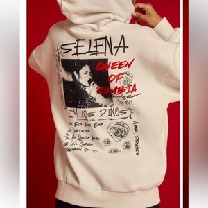 CLOSET CLOSING❗️ Selena Graphic Hoodie